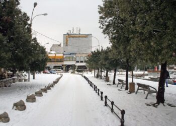 Prve pahulje prekrile zaleđe Rijeke; snijeg stiže i u Crikvenicu ?