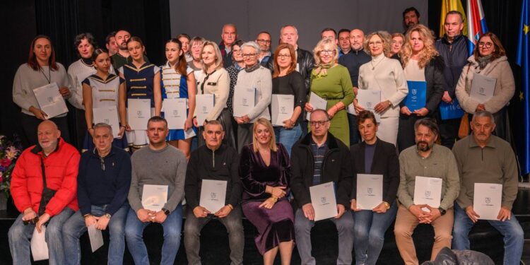 Ugovor potpisan! Grad Crikvenica nastavlja ulagati u mlade košarkaše