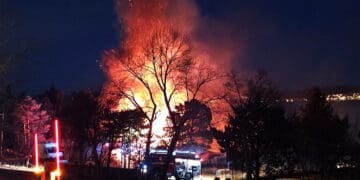 Policija isključila tehnički uzrok za jučerašnji požar u Crikvenici