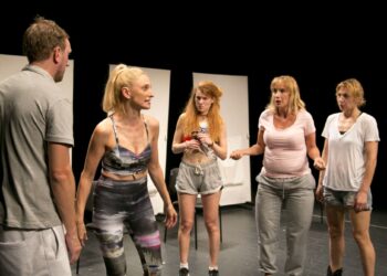 Sve ulaznice rasprodane! Hit predstava “Brodolomke” izazvala veliki interes u Crikvenici