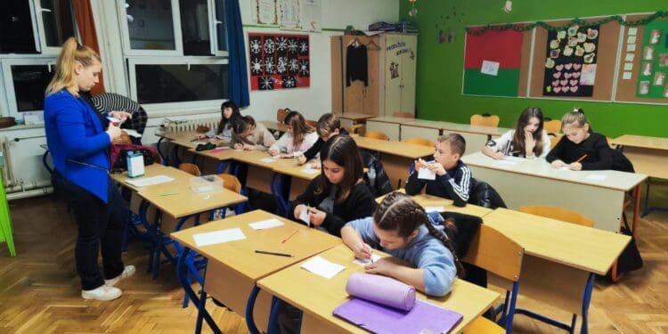 Festival mašte u Crikvenici: školarci učili o znanosti kroz igru i zabavne eksperimente