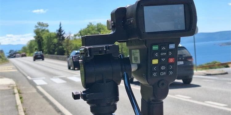 U Crikvenici brzina opet najčešći problem, 24 vozača kažnjena u svega nekoliko sati