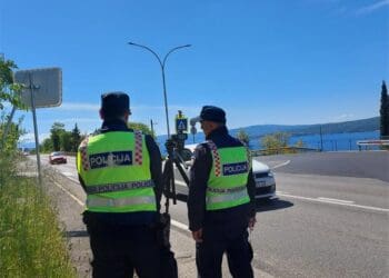 Crikvenička policija zatekla 38-godišnjaka s drogom u vozilu, odbio testiranje