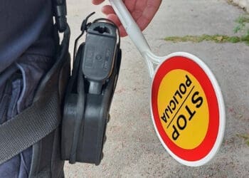 Unatoč zabrani upravljanja vozilom, 59-godišnjak u Crikvenici vozio pod utjecajem alkohola