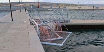 Golovi za vaterpolo na crikveničkom plivalištu opet završili u moru