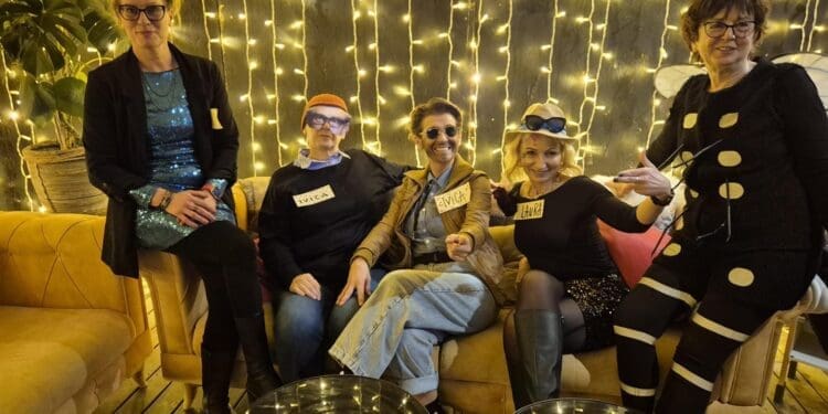 Maškarani pub kviz u Sabbiji