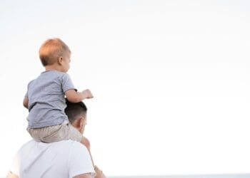 Grad Crikvenica uputio čestitku očevima i djedovima povodom njihovog dana