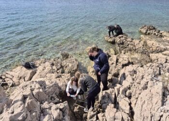 Znanje na terenu: učenici iz Crikvenice učili o očuvanju mora iz prve ruke