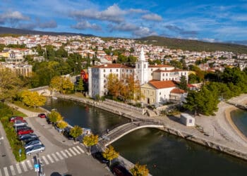 Potpisan ugovor za obnovu pročelja crkve Uznesenja BDM u Crikvenici