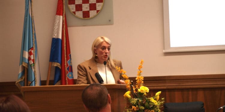 Pred gradskim vijećnicima izmjene i dopune Plana upravljanja pomorskim dobrom na području Grada Crikvenice