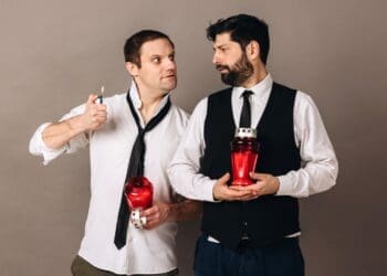 Hit predstava “Direkt u glavu” stiže u Crikvenicu: na scenu stupaju Borko Perić i Filip Detelić