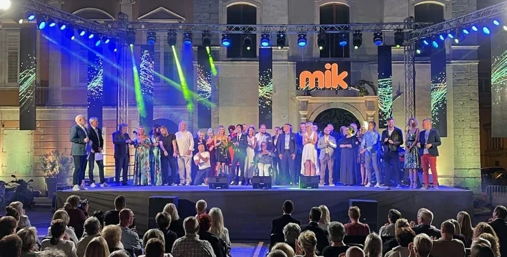 MIK 2026. donosi debitante, dive i povratnike na festival, Crikvenica ponovno domaćin velikog finala