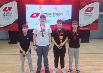 Bronca za stolnotenisače OŠ Vladimira Nazora: Crikvenički učenici treći u Hrvatskoj