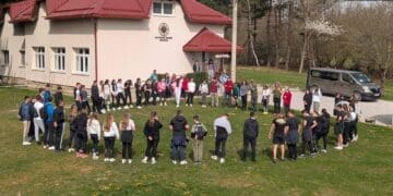 Bez notifikacija, ali s puno druženja: učenici iz Crikvenice u Lici uživali u ‘Jednom danu bez mobitela’