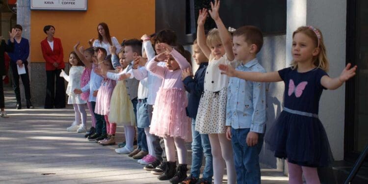 Otvorena izložba Dječjeg vrtića Radost u Gradskoj galeriji Crikvenica