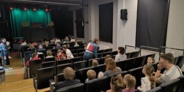 “Eko klik” razveselio najmlađe u Crikvenici: kroz igru i glazbu učili o važnosti očuvanja okoliša