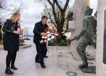Crikvenica obilježava Dan oslobođenja, objavljen raspored polaganja cvijeća na više lokacija