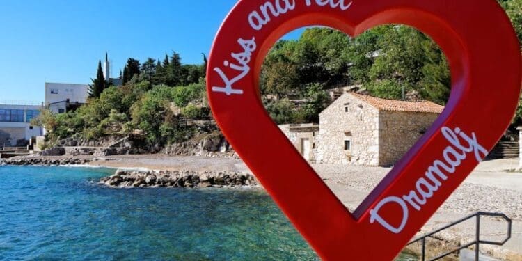 Grad Crikvenica uputio čestitku povodom blagdana svete Jelene