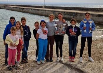 Mladi jedriličari JD Val Crikvenica uspješno otvorili sezonu Optimista