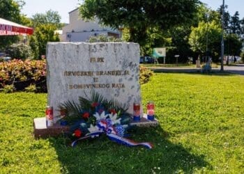 U petak, 29. svibnja polaganje cvijeća i svijeća povodom obilježavanja Dana državnosti