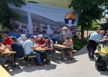Regata drvenih barak odgođena zbog lošeg vremena, objavljen novi termin