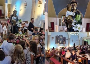 Blagoslov djece, molitva i pjesma u čast sv. Antuna Padovanskog u Crikvenici