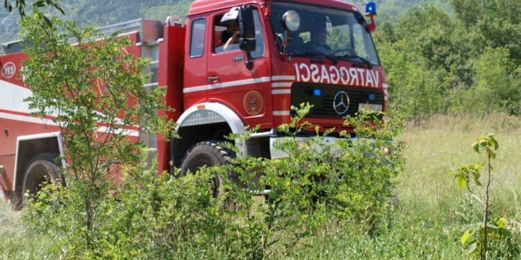 Na području Vinodolske općine održana velika županijska vatrogasna vježba
