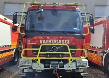 S vatrogasnog vozila u Crikvenici ukradena registarska pločica: Počinitelja snimio videonadzor