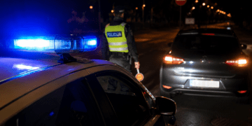 Policija u Selcu zaustavila 23-godišnjaka: Vozio pijan, bez vozačke i u jednosmjernoj ulici