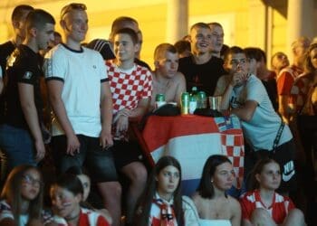 Crikvenički ugostitelji večeras mogu raditi dulje zbog utakmice Hrvatske i Portugala