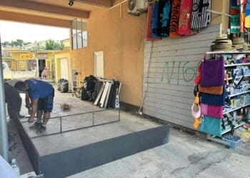 U dva dana dva postupanja komunalnog redarstva: uklonjeni predmeti s javnih površina u Crikvenici i Selcu
