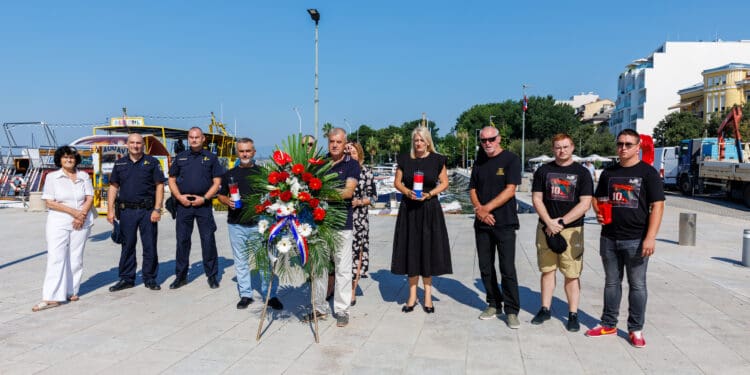 Crikvenica odala počast hrvatskim braniteljima uoči Dana pobjede i 31. obljetnice Oluje