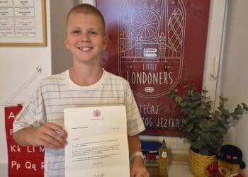 Pismo iz Buckinghamske palače: Jakov i Marko oduševili kralja Charlesa svojim „sjajnim pismima“