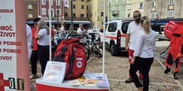 Dvije javnozdravstvene akcije u Crikvenici: Besplatno mjerenje tlaka i šećera te prezentacija prve pomoći