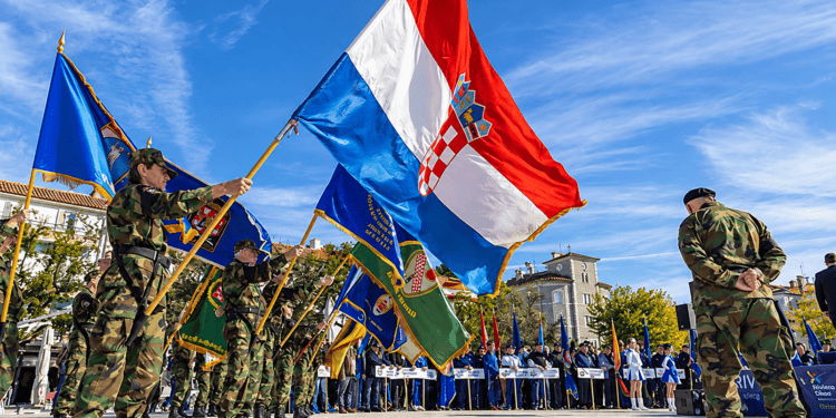 Dan posvećen hrvatskim braniteljima: Crikvenica, Novi Vinodolski i Vinodol u subotu zajedno obilježavaju njihovu žrtvu