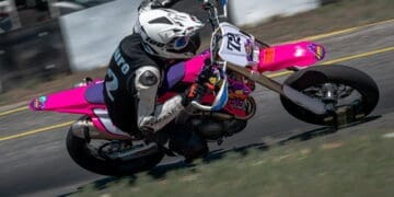 Brzina, staza i puno odricanja: Mauro Matejčić gradi supermoto karijeru