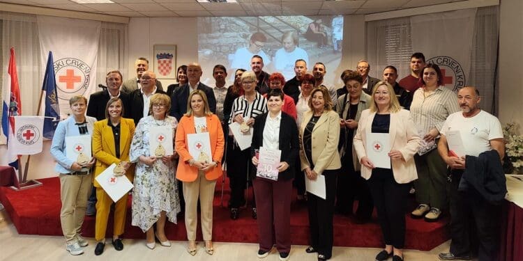 GDCK Crikvenica obilježilo 80 godina djelovanja i uručilo priznanja darivateljima krvi