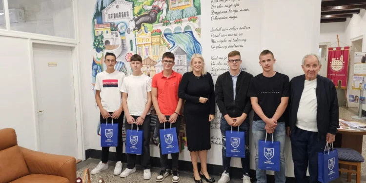 BRAVO! Medalje iz Kine i Francuske stigle u Jadranovo: Gradonačelnica primila uspješne boćare
