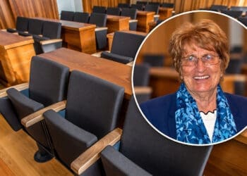 Zlatica Balas predstavlja knjigu “Ljudi našega kraja” u crikveničkoj Gradskoj vijećnici