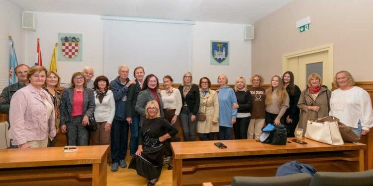 Izborna skupština Fotokluba Crikvenica: Novi mandat predsjednici Ljiljani Kovač, klub bilježi izniman rast članstva